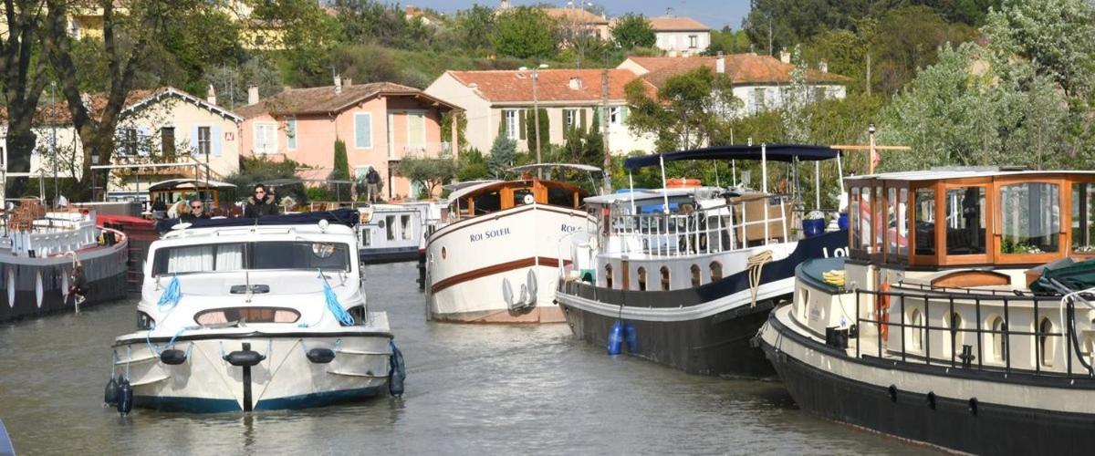 La Babayaga Bed & Breakfast Capestang Exterior photo